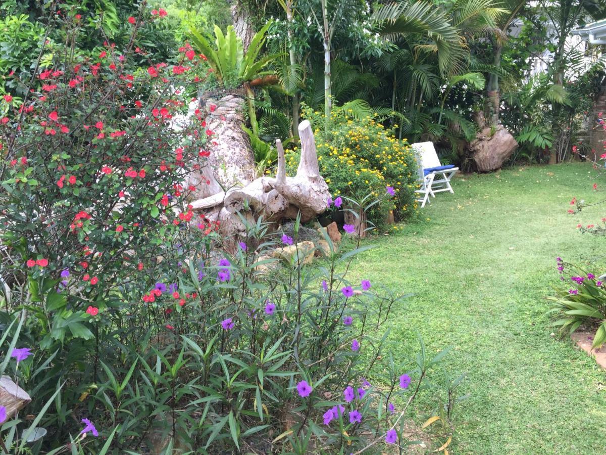 Casa Doro Villa Glacis  外观 照片
